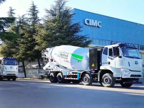 中集凌宇2025年喜迎開門紅，解放＆凌宇新能源攪拌車批量啟航赴華南大區(qū)！