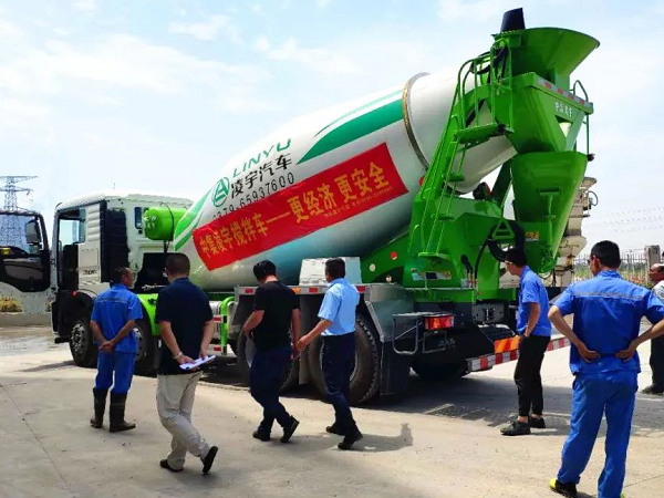 中集凌宇攪拌車全國(guó)巡展繼續(xù)：出征安徽，這一組合果然豪橫！