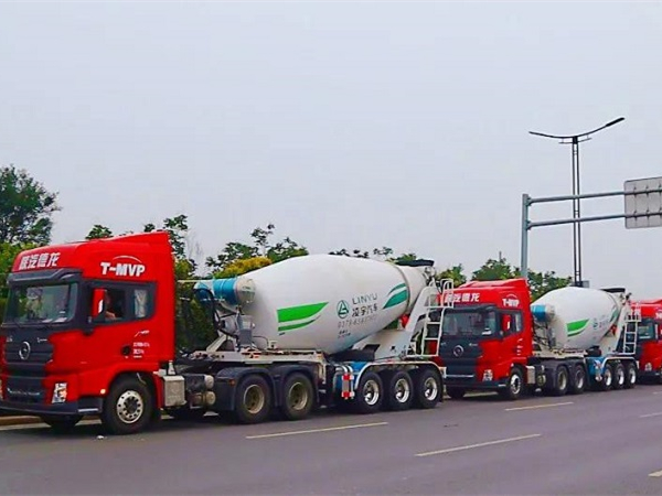 天氣炎熱，交付火熱，中集凌宇半掛攪拌車實(shí)力圈粉，“熱度”不減！